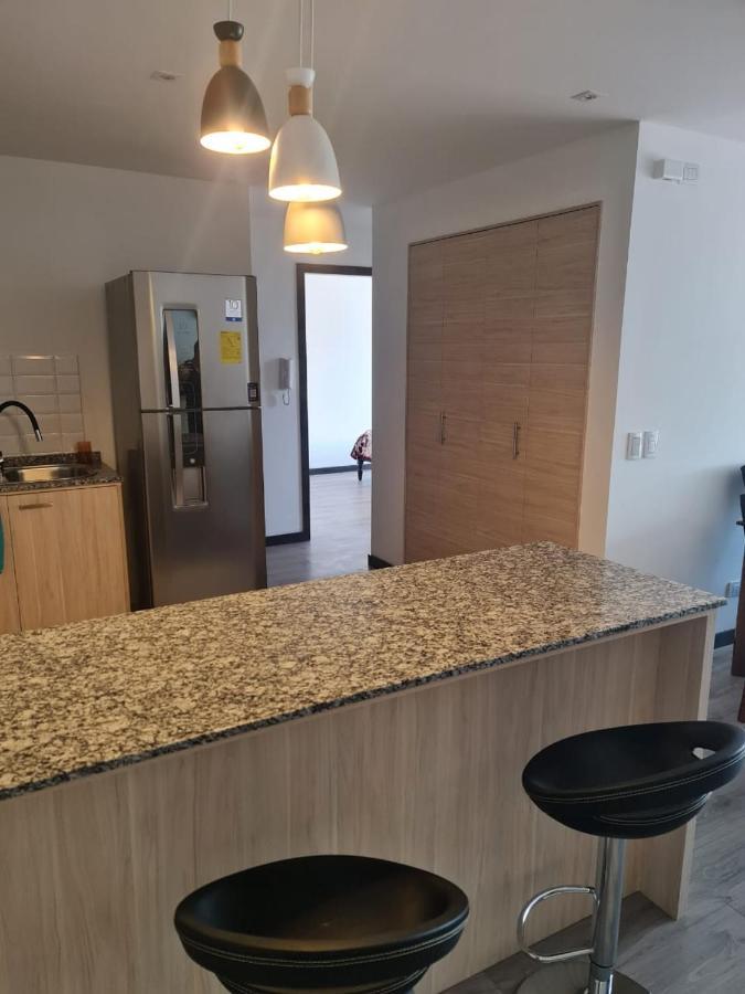 Hermoso departamento, céntrico y tranquilo Quito Extérieur photo